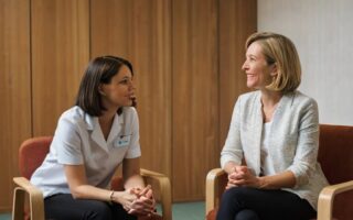 Como a Exaustão Física e Mental Drena a Vida Íntima e Estratégias para Reverter Isso