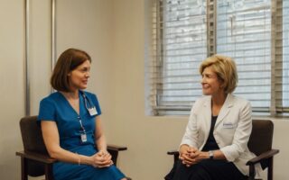 Como Transformar Qualquer Ambiente da Sua Casa em um Cenário Romântico Gastando Pouco