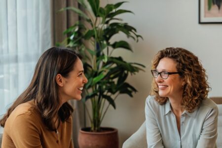 Como lidar com a influência de amigos dos seus filhos